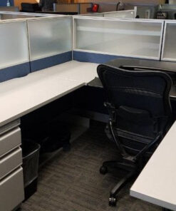 #172 Maxion Workstations