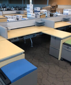 Alternative view of #197 Teknion Marketplace Benching Workstations