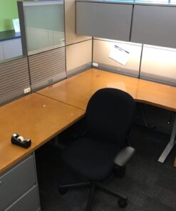#210 Steelcase Montage Hi Lo Workstation