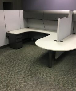 #239 Knoll Morrison Workstation