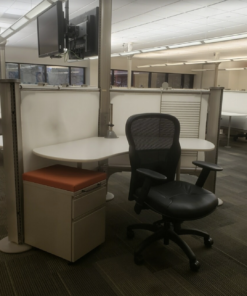 Alternative view of #378 Herman Miller Resolve Workstation