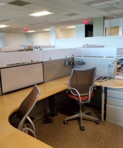 Alternative view of #416 Herman Miller Ethospace Workstation