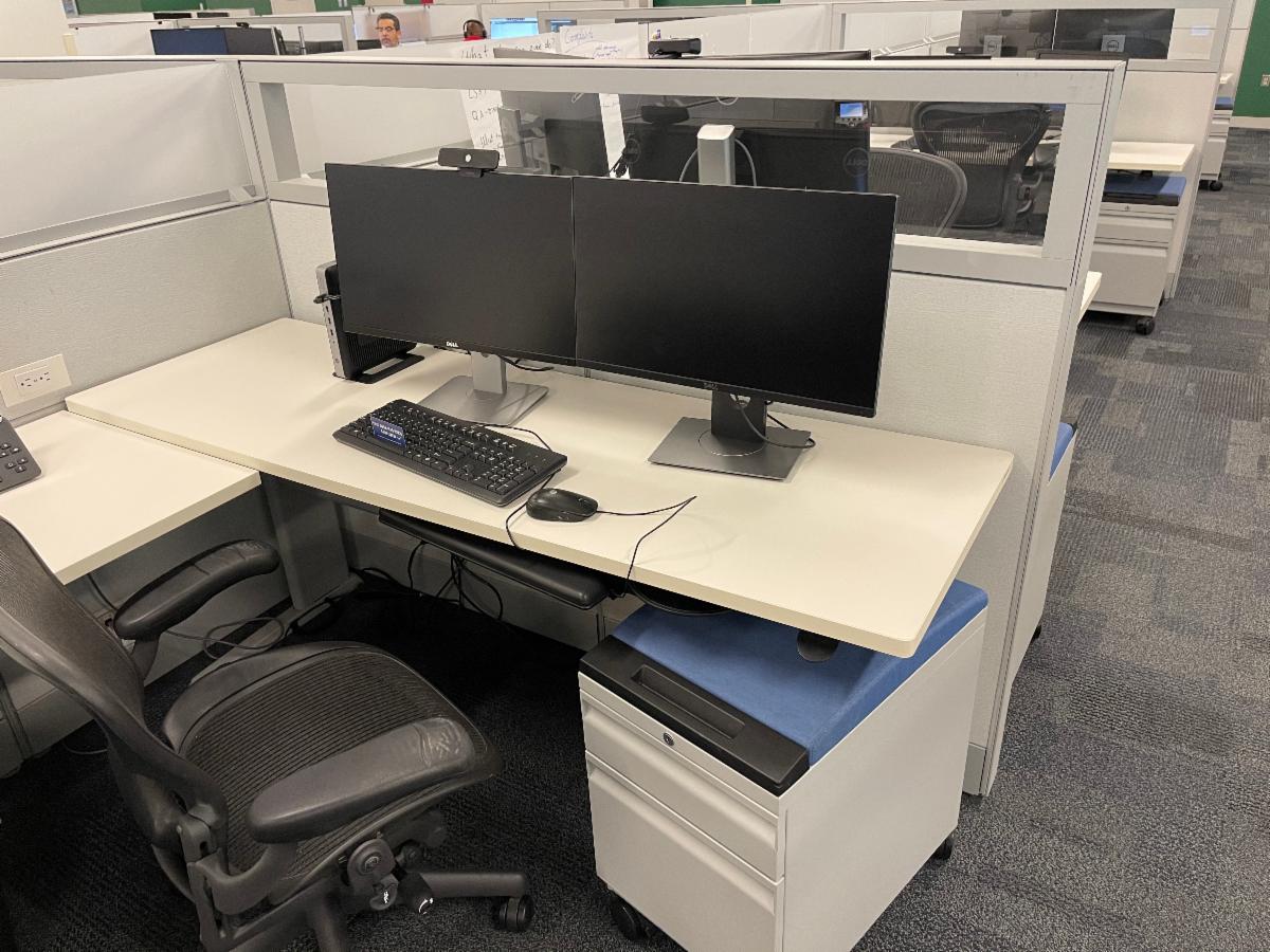 #481 Teknion Leverage Stations - Image 3