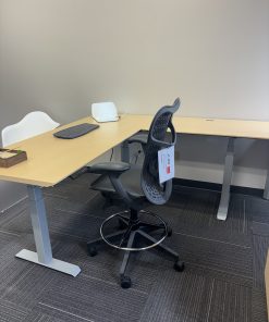Alternative view of Knoll AutoStrada Height-Adjustable Desk Setup